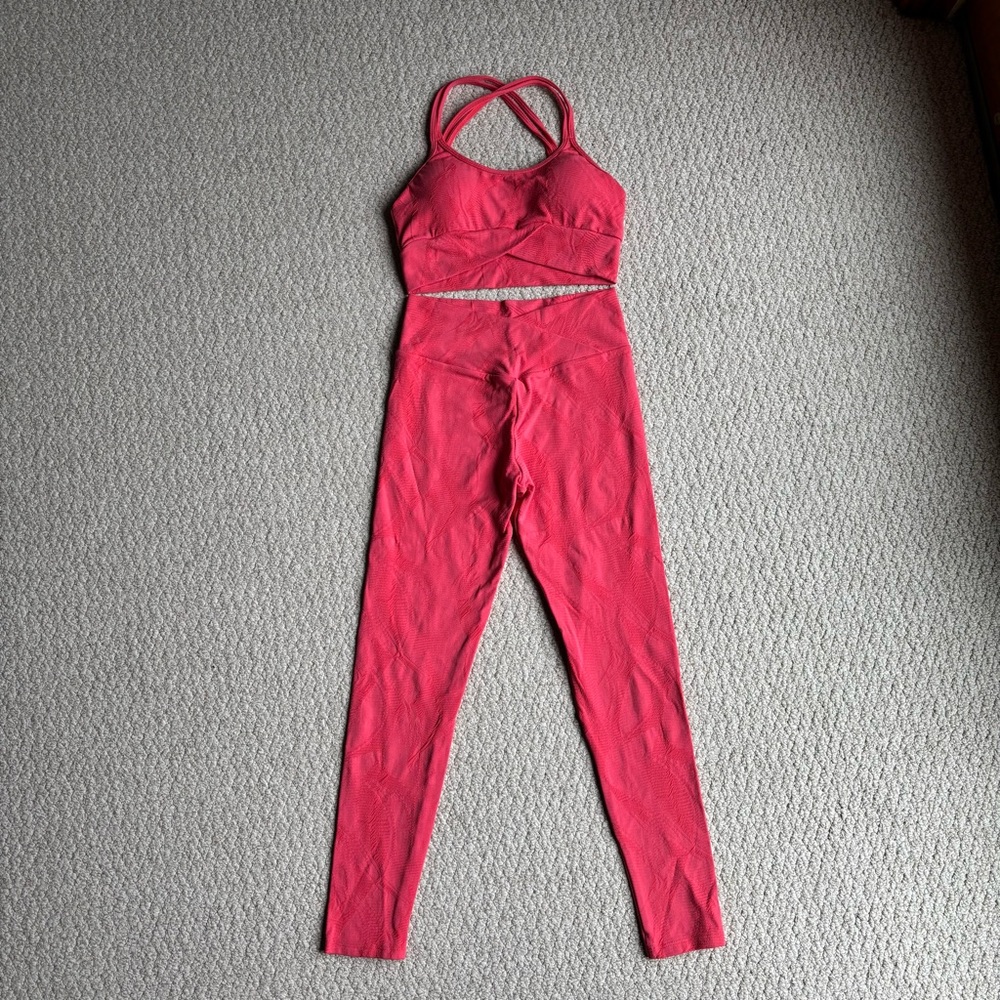 BOOTY BY BRABANTS EVERYWHERE COLLECTION LEGGINGS & CROP TANK - CORAL - ONE SIZE
